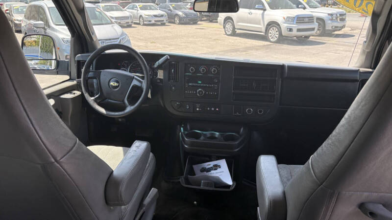 2016 Chevrolet Express LT 3500