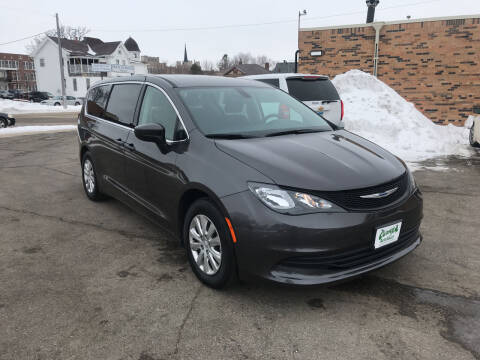 2018 Chrysler Pacifica for sale at Carney Auto Sales in Austin MN