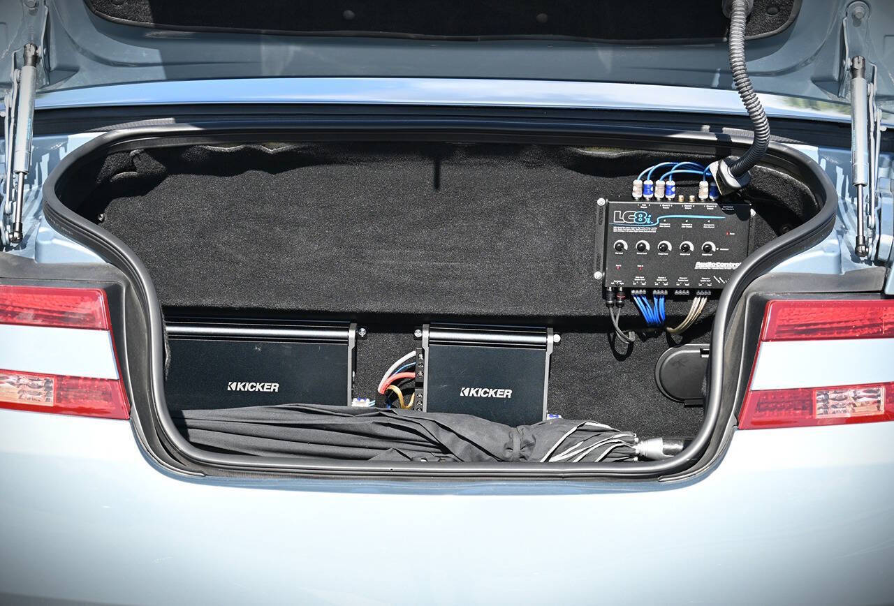 2005 Aston Martin DB9 28