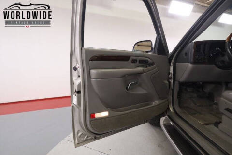 2003 Cadillac Escalade