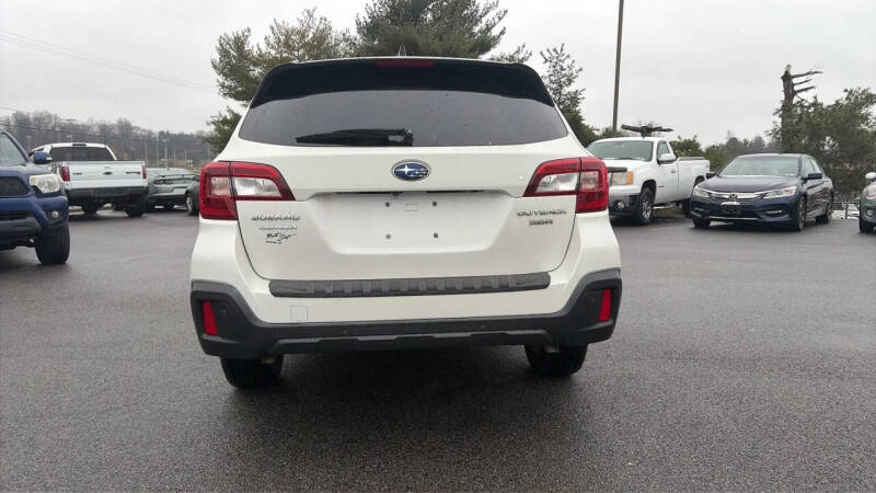 2019 Subaru Outback 3.6R Touring