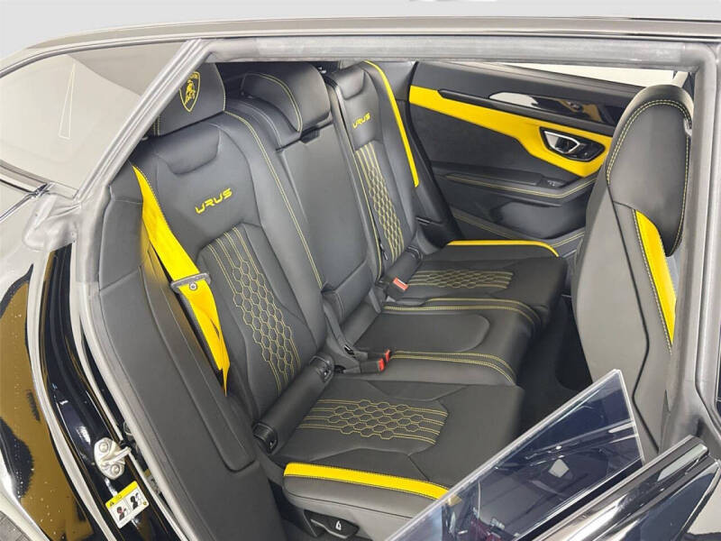 2024 Lamborghini Urus S