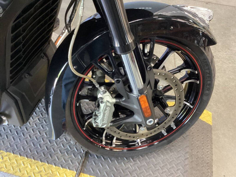 2021 Indian Challenger Limited Thund