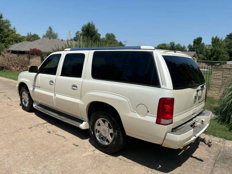 2004 Cadillac Escalade ESV