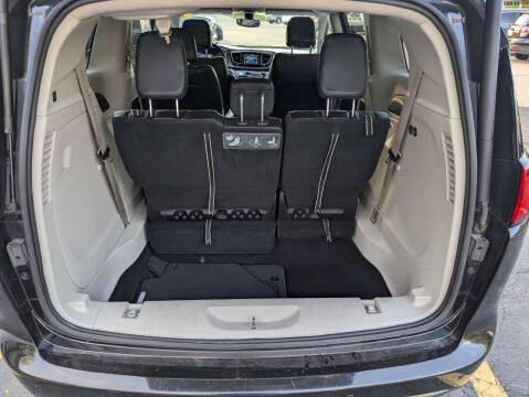 2018 Chrysler Pacifica Touring L