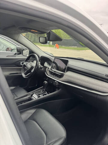 2022 Jeep Compass Latitude Lux