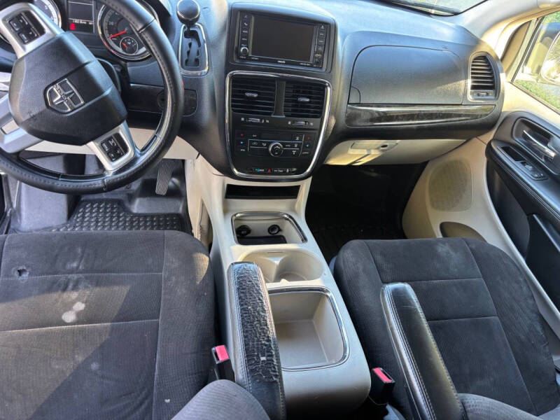 2012 Dodge Grand Caravan Crew
