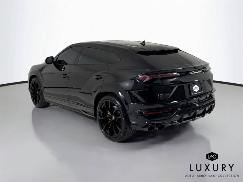 2024 Lamborghini Urus S