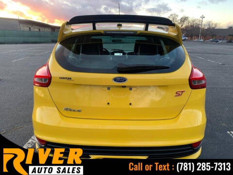 2018 Ford Focus ST