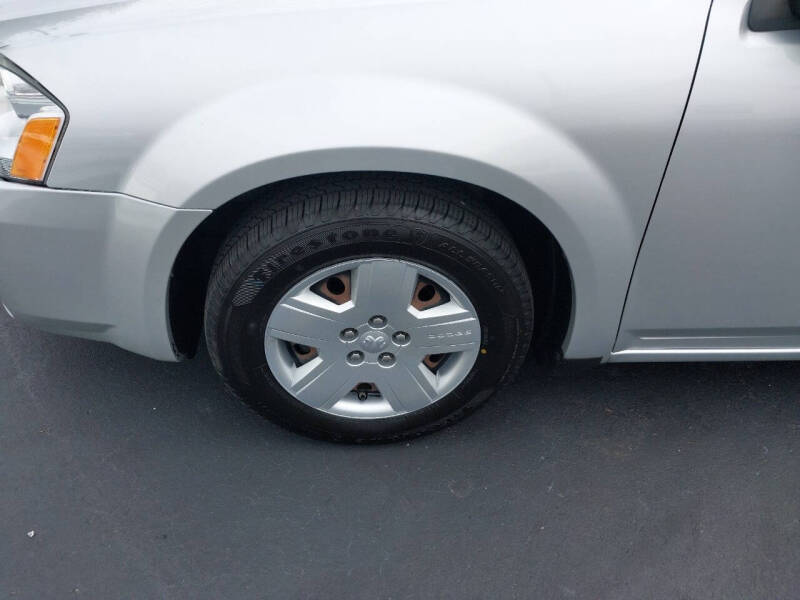 2008 Dodge Avenger SE