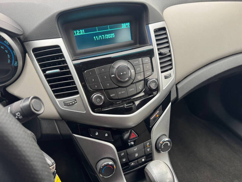 2014 Chevrolet Cruze LS Auto