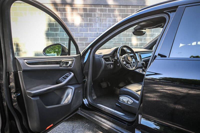 2017 Porsche Macan S