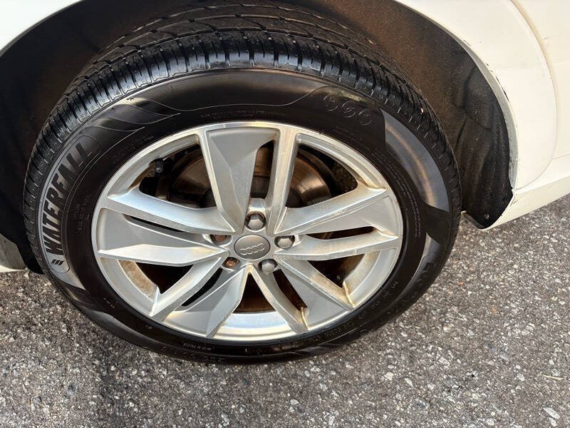 2018 Audi Q3 2.0T quattro Premium Plus