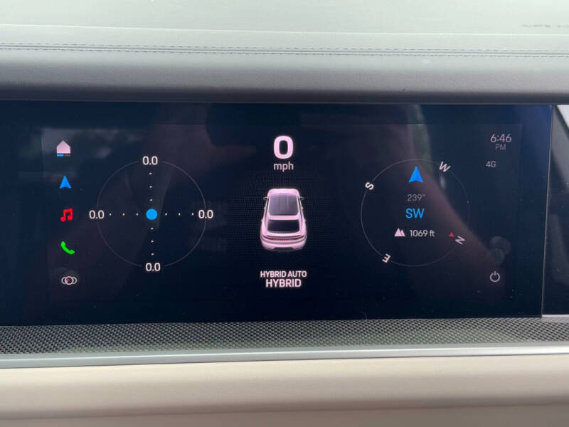 2024 Porsche Cayenne Turbo E-Hybrid Coupe