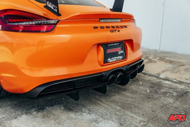 2016 Porsche Cayman GT4