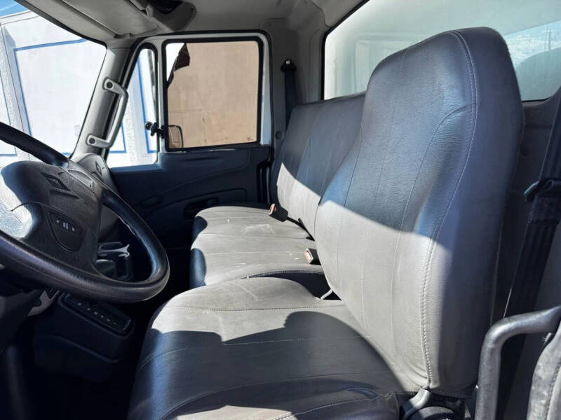 2017 International DuraStar 4300