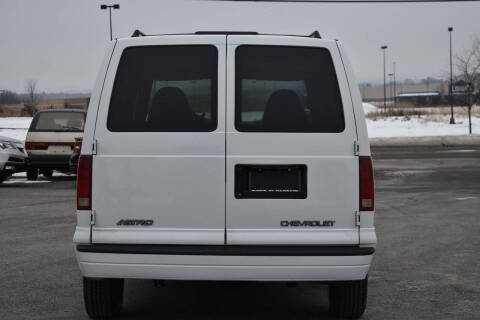 2002 Chevrolet Astro LS