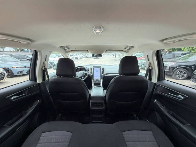 2022 Ford Edge SE