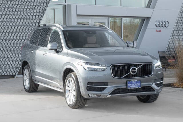 2019 Volvo XC90 T6 Momentum
