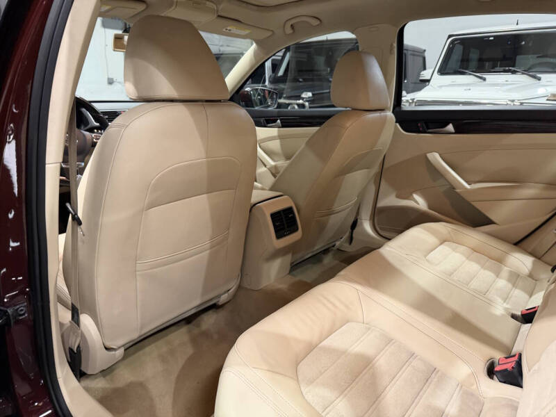 2014 Volkswagen Passat 2.0L TDI SEL Premium