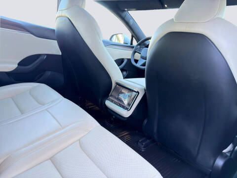2025 Tesla Model S