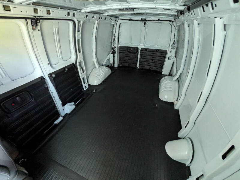 2026 GMC Savana 3500