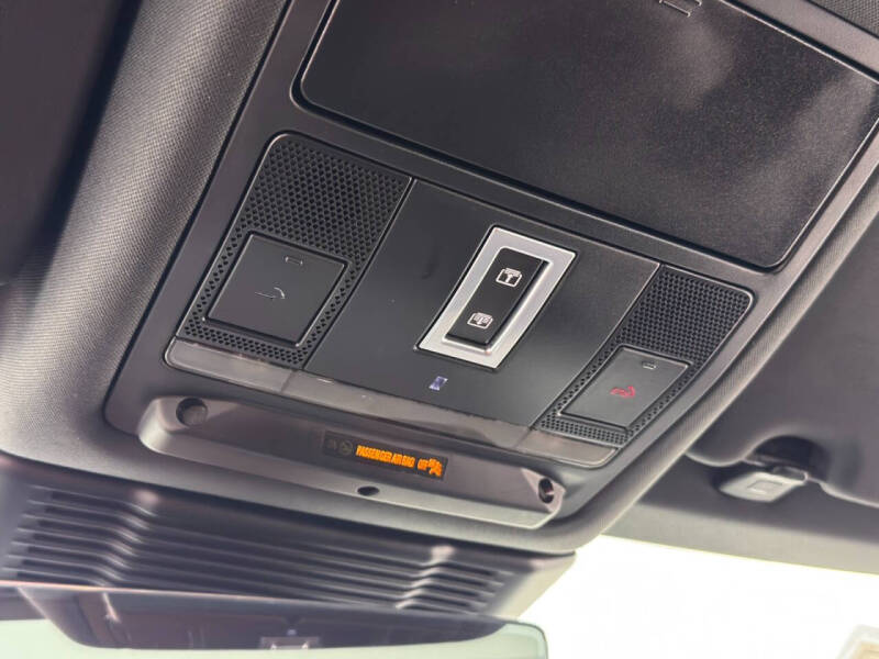 2021 Land Rover Discovery Sport P250 SE R-Dynamic