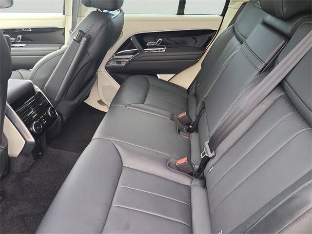 2024 Land Rover Range Rover P400 SE