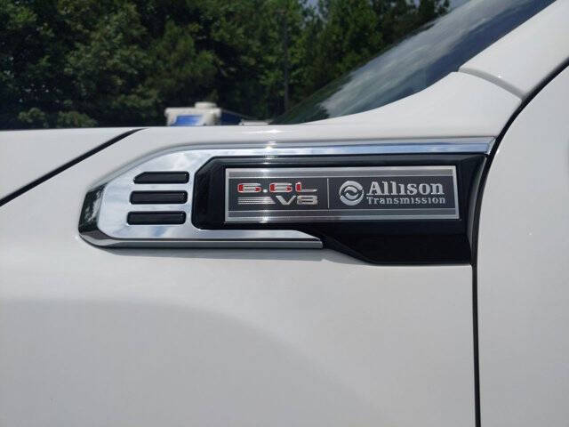 2024 GMC Sierra 3500HD CC Pro