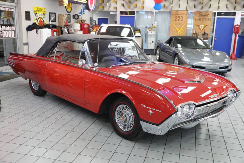 1961 Ford Thunderbird