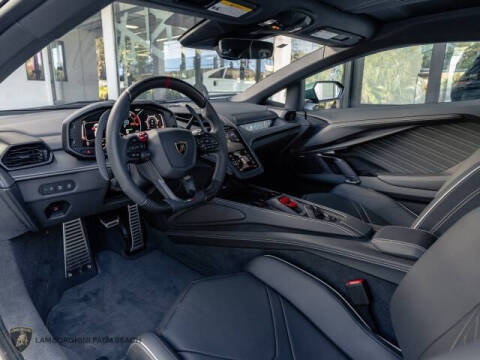 2026 Lamborghini Revuelto