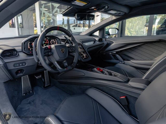 2026 Lamborghini Revuelto