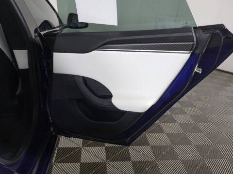 2023 Tesla Model S Plaid