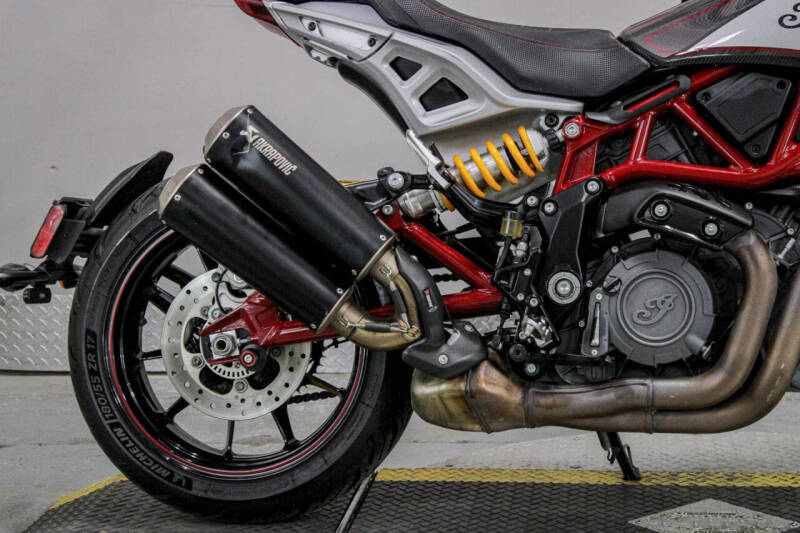2022 Indian FTR R Carbon