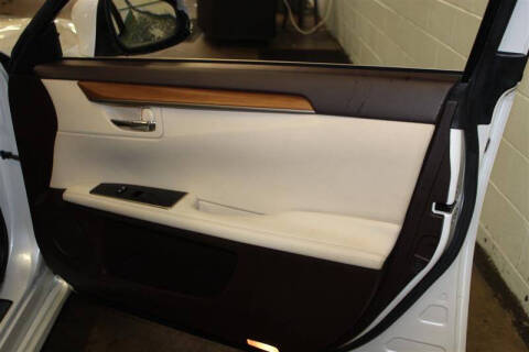 2016 Lexus ES 300h