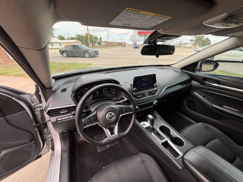 2022 Nissan Altima 2.5 SV