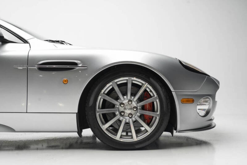 2005 Aston Martin V12 Vanquish S