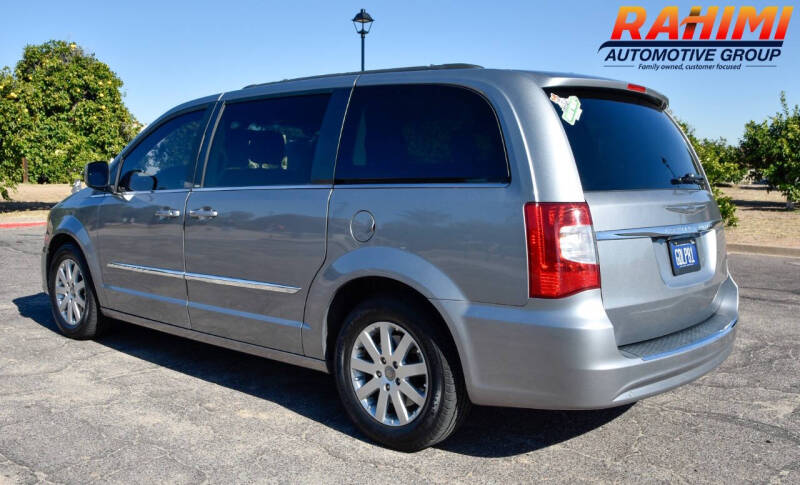 2014 Chrysler Town and Country Touring