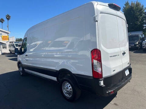 2023 Ford Transit 250