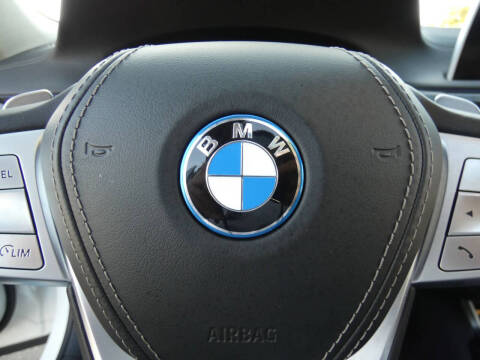 2022 BMW 7 Series 745e xDrive