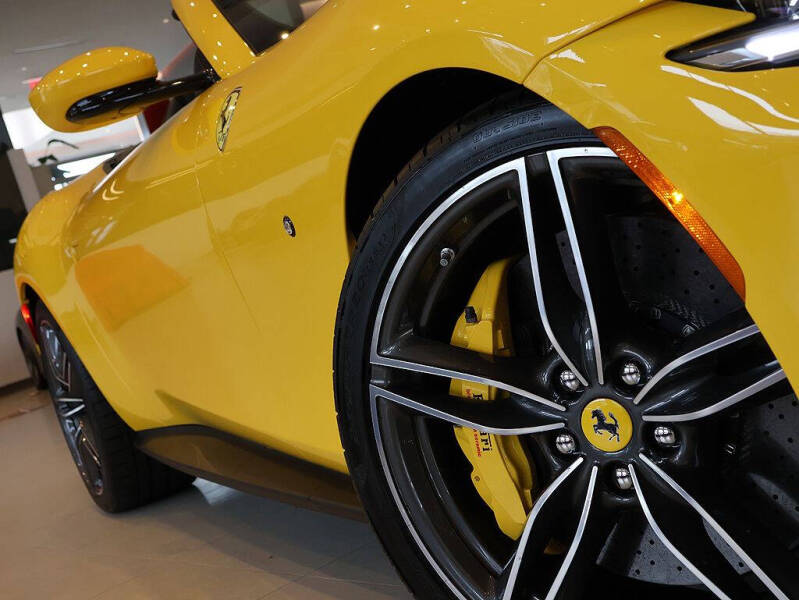 2025 Ferrari Roma Spider