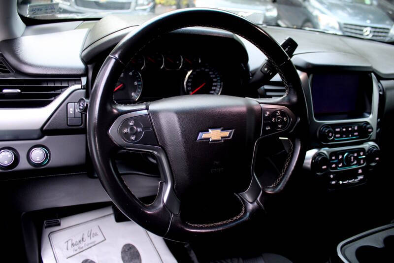 2017 Chevrolet Suburban LS