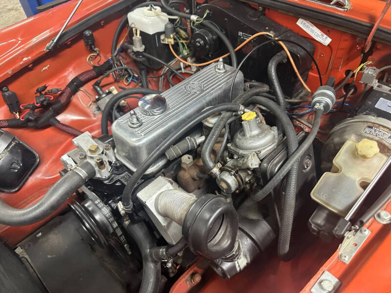1977 MG B