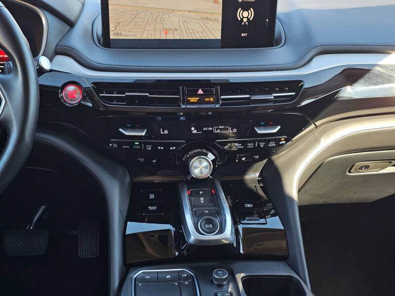 2024 Acura MDX w/Tech