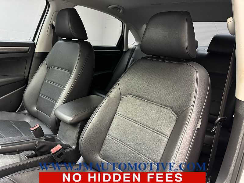 2017 Volkswagen Passat 1.8T SE