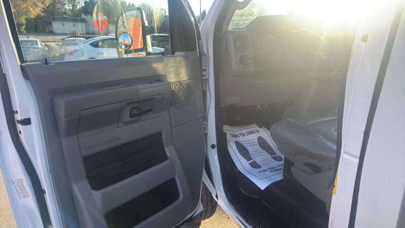 2012 Ford E-Series E-450 SD