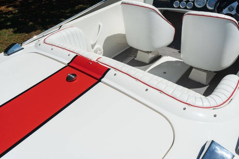 1994 Donzi Marine Classic 22