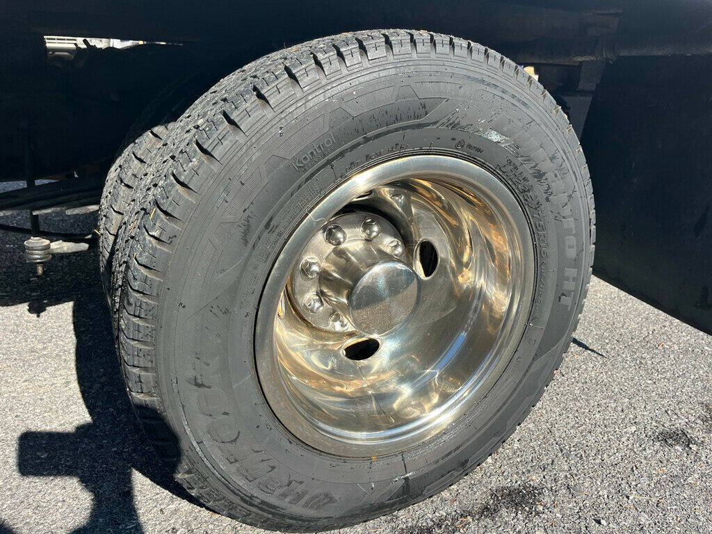 2015 Ford E-Series 32