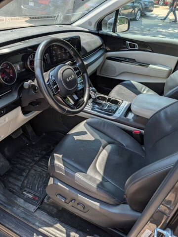 2022 Kia Carnival EX