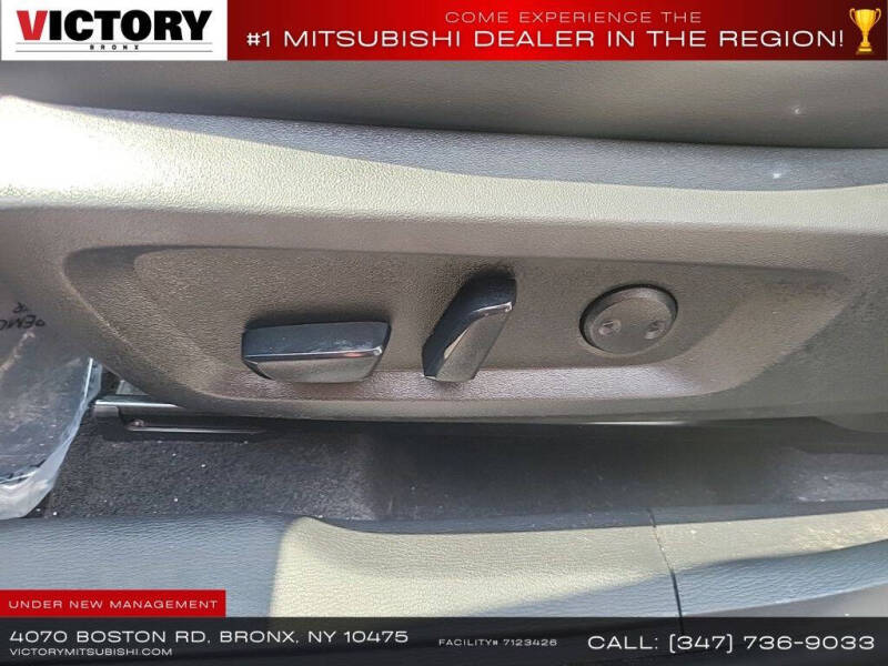 2022 Mitsubishi Outlander SE